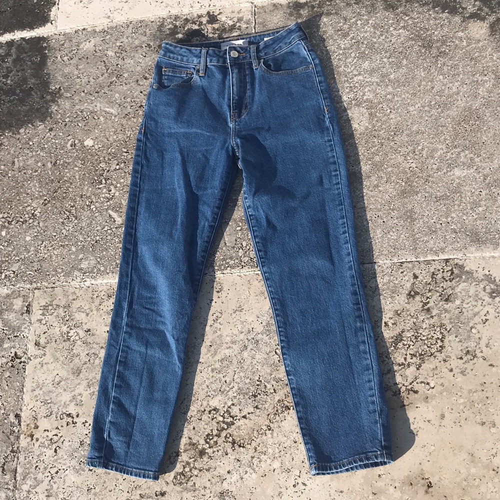 High waisted PacSun Blue Mom Jeans 💗